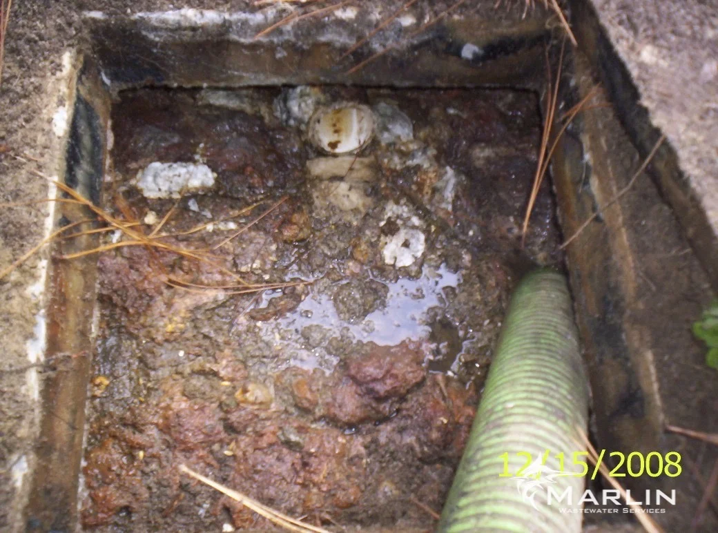Marlin Cracked Septic Tanks23.jpg