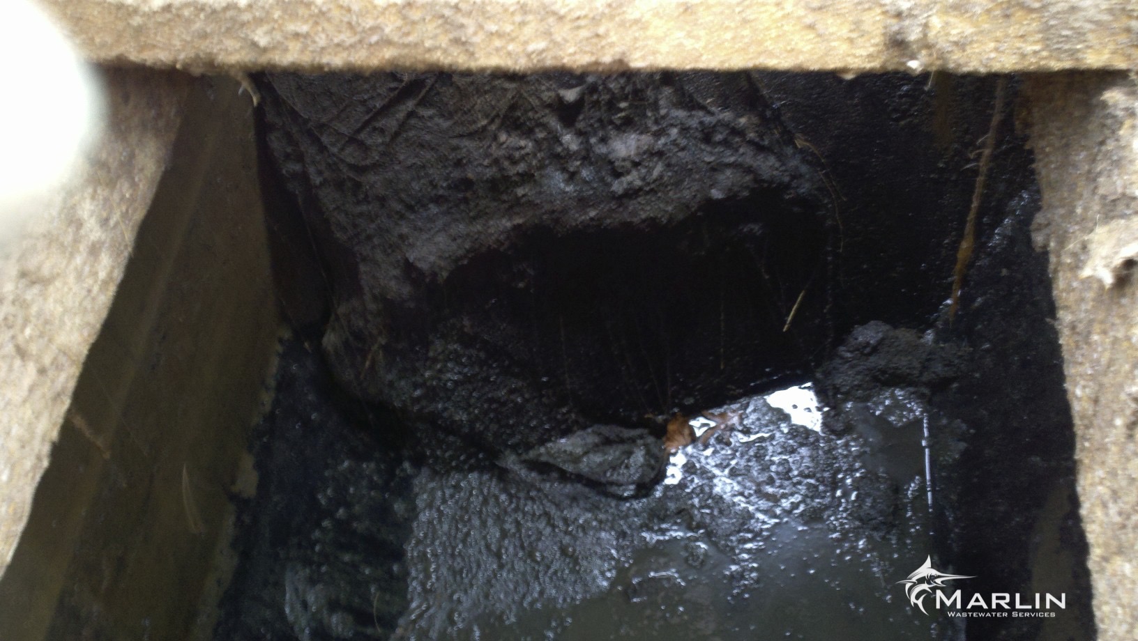 Marlin Cracked Septic Tanks90.jpg