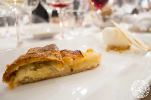 Crostata with honey roasted Abate Fetal pear and fior di latte gelato