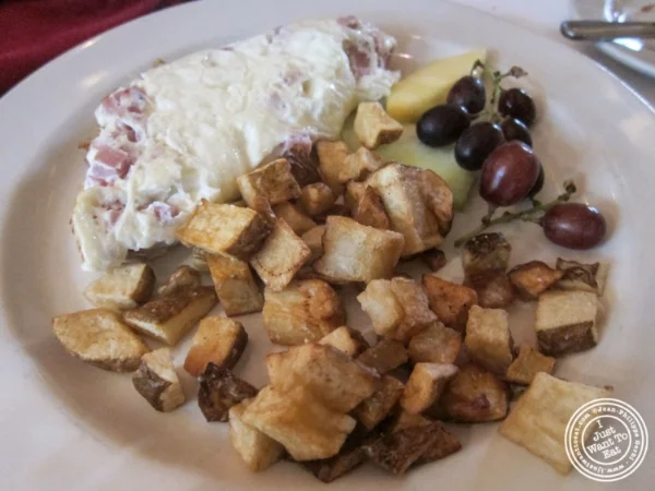 Ham and cheese omelet at Amanda's in Hoboken, NJ