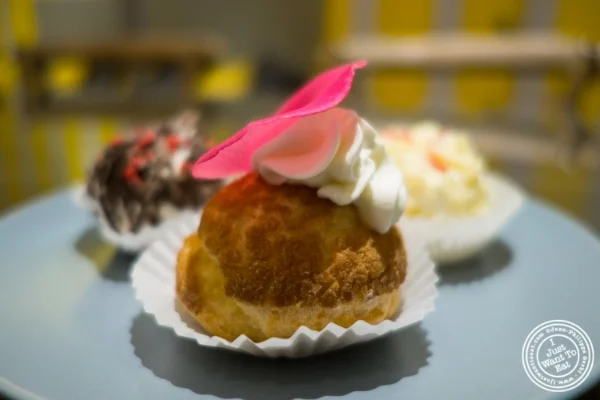 Vanilla chou at O Merveilleux in Yorkville, NYC, New York