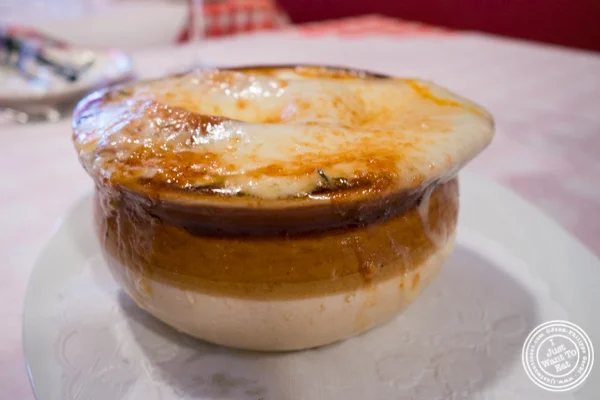Soupe å l'oignon at Tout Va Bien, French Restaurant in NYC, New York