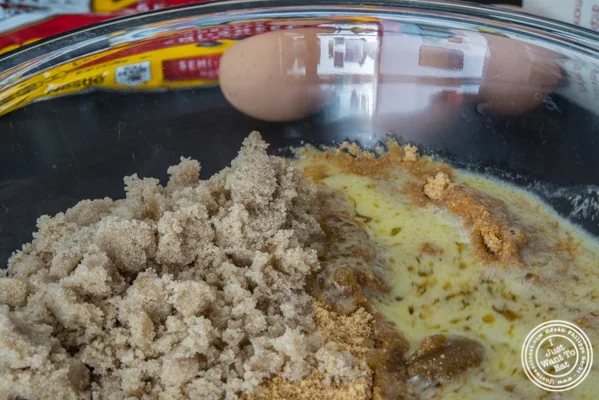 S'Mores pie recipe: preparing the Graham cracker crust
