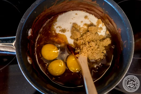 S'Mores pie recipe: making the brownie batter