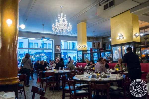 Dining room at Cafe 123 in Times Square, NYC