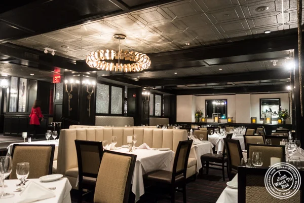 Dining room at Ruth's Chris in Manhattan