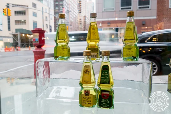 Urbani Truffles oils