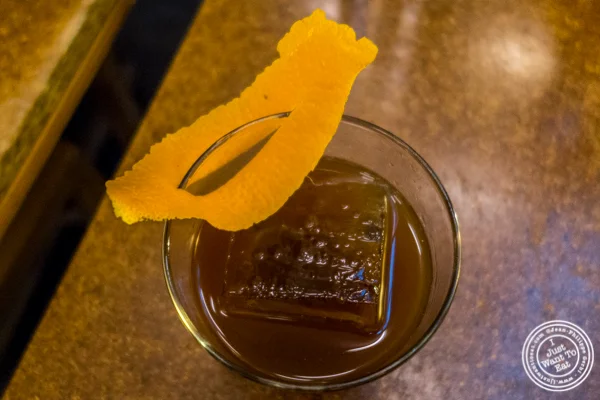 Bonji Old Fashioned at Momofuku má pêche in NYC, NY