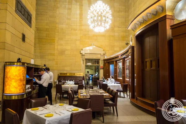 Dining room at Michael Jordan's Steakhouse in Grand Central Terminal