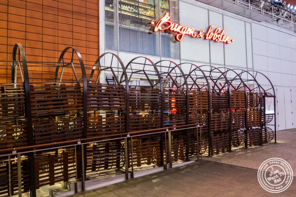 Burger and Lobster in Times Square
