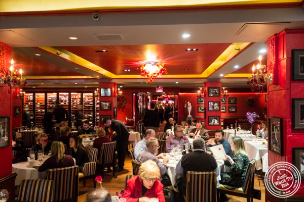 Dining room at Lincoln Square Steakhouse on the Upper West Side, NYC