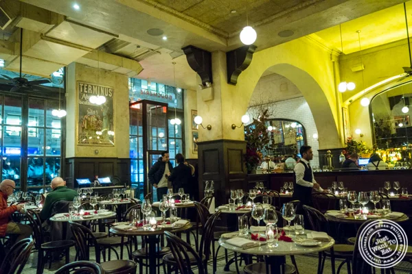 Dining room at Boucherie Park Avenue South