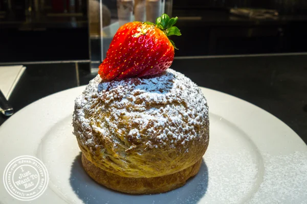 creme brûlée bun at Extraordinary Desserts in San Diego