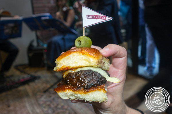 Sliders made with "Venta del Barón" olive oil