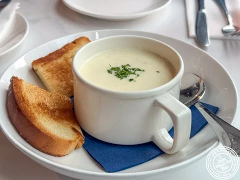 I always enjoy a nice New England clam chowder 🍲
 @blueanchorjc

.
.
.
.
.
#ijustwanttoeat #foodblog #foodie #foodiesofinstagram #foodies
#foodblogger #foodiegram #foodiegram #foodielife
#njeats #njfoodie #njfoodblogger #njrestaurants #jerseyeats #e