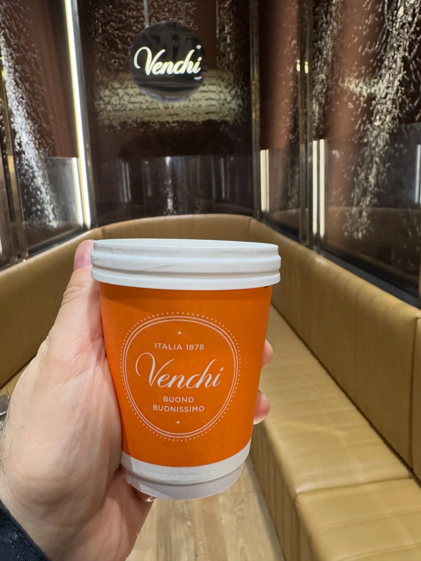 That&rsquo;s hot chocolate weather!
@venchi_usa 
.
.
.
.
#ijustwanttoeat #hotcocoa #hotchocolate