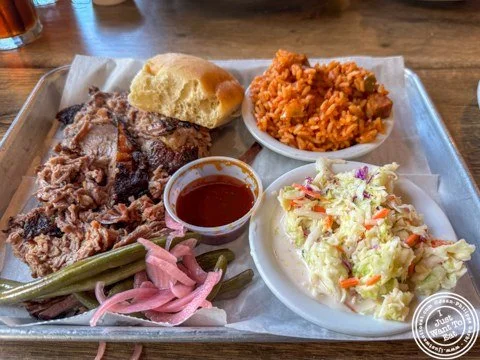 On the blog today, @ericadavislowcountry  in Savannah, that we discovered thanks to our tour guide during a stop between the Bonaventure Cemetery and the Wormsloe State Historic Site. Of course, I had to get BBQ and had the brisket platter with red r