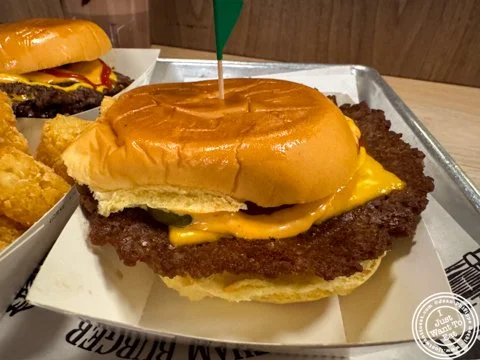 🍔🌱 Who says veggie burgers can&rsquo;t steal the spotlight?

At Gotham Burger Social Club, famous for their legendary smashed burgers, the veggie burger holds its own 💥 Made with Impossible meat and smashed to crispy-edged perfection, then topped 