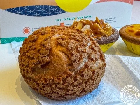 🤔 Have you tried the original cream puff at Hokkaido Baked Cheese Tart in Chelsea yet 🤔

I finally stopped by @hokkaidobakedcheesetart.ny and wow&hellip; that cream puff is on a whole different level. Crisp shell, cloud‑soft filling, and that perfe