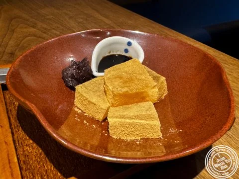 🍰✨ I love when a restaurant proposes a dessert sampler and my dessert dreams came true at Ootoya Times Square! Their Dessert Box is the ultimate trio of happiness: fluffy Japanese cheesecake, earthy green tea ice cream, and soft, silky Warabimochi &