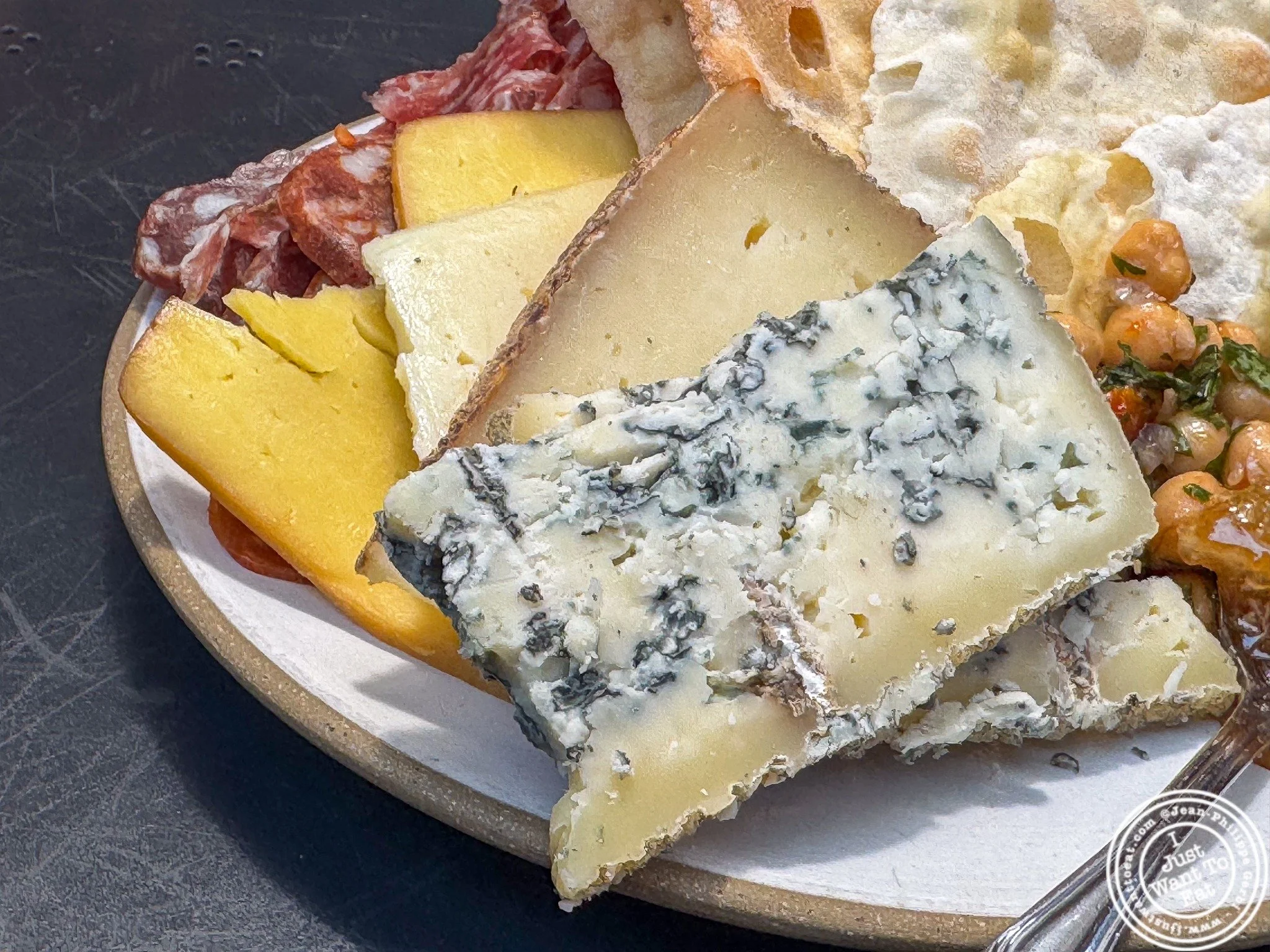 🥂 A few weeks ago, we discovered @cortojc in Jersey City Heights for brunch, and what a delicious find it was! 😍

We kicked things off with a beautiful cheese &amp; meat board 🧀🥓, followed by the incredible ricotta &amp; honey toast 🍯🍞. Then ca