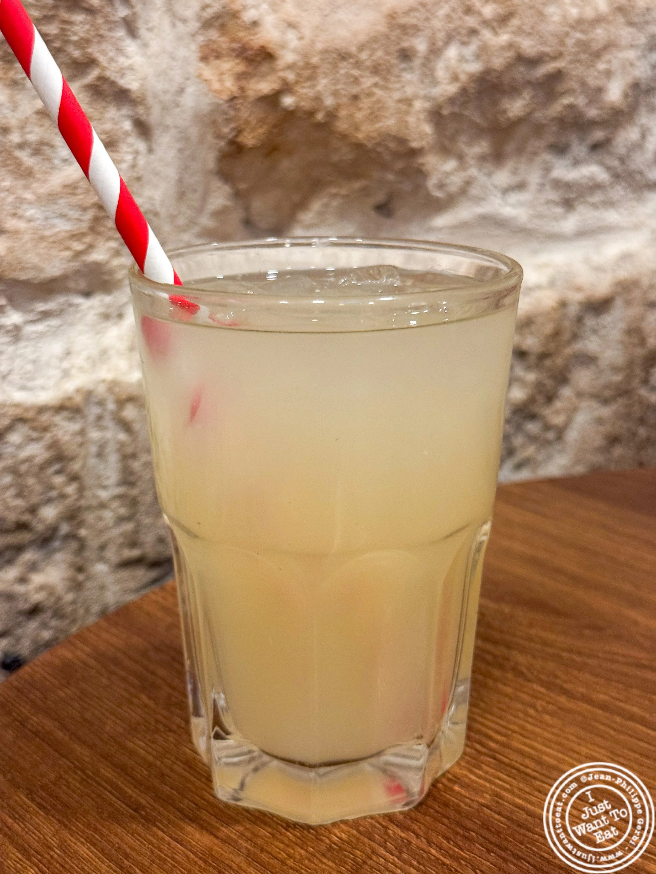 Lemonade at King falafel palace / Le Roi du Falafel rue des rosiers Paris, France