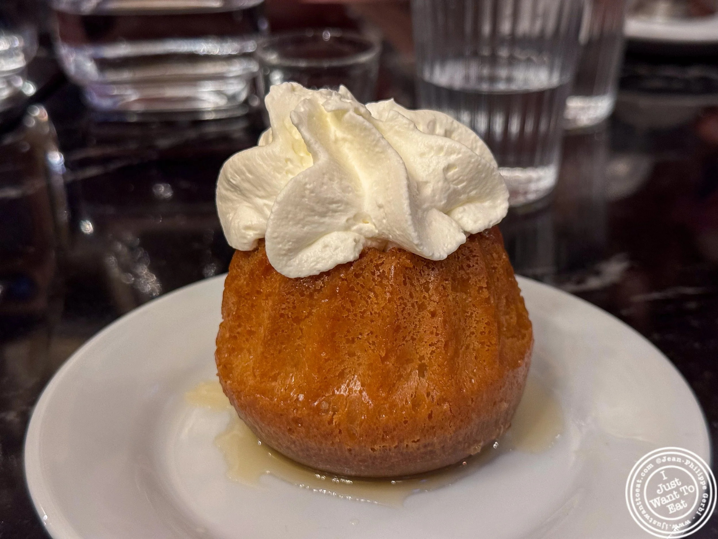 baba au rhum at Le Bouillon des Archers in Grenoble