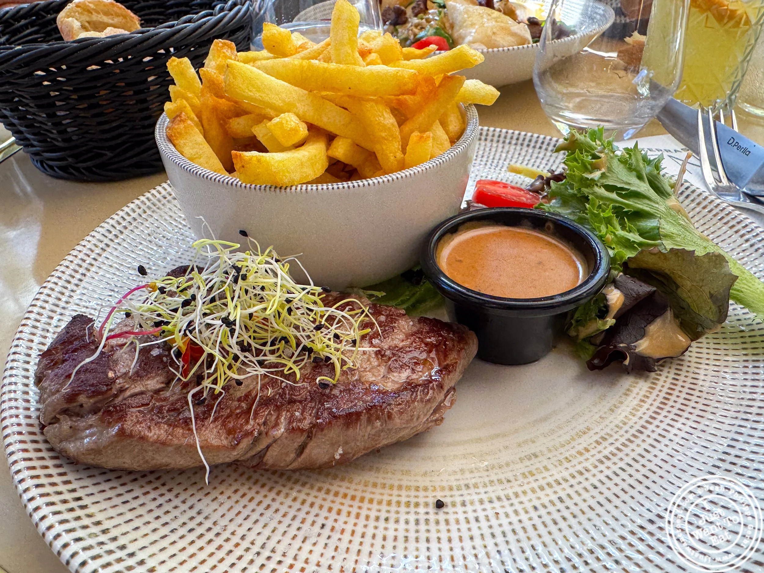 Filet de boeuf or beef tenderloin at La Terrasse Cent Huit in Paris, France