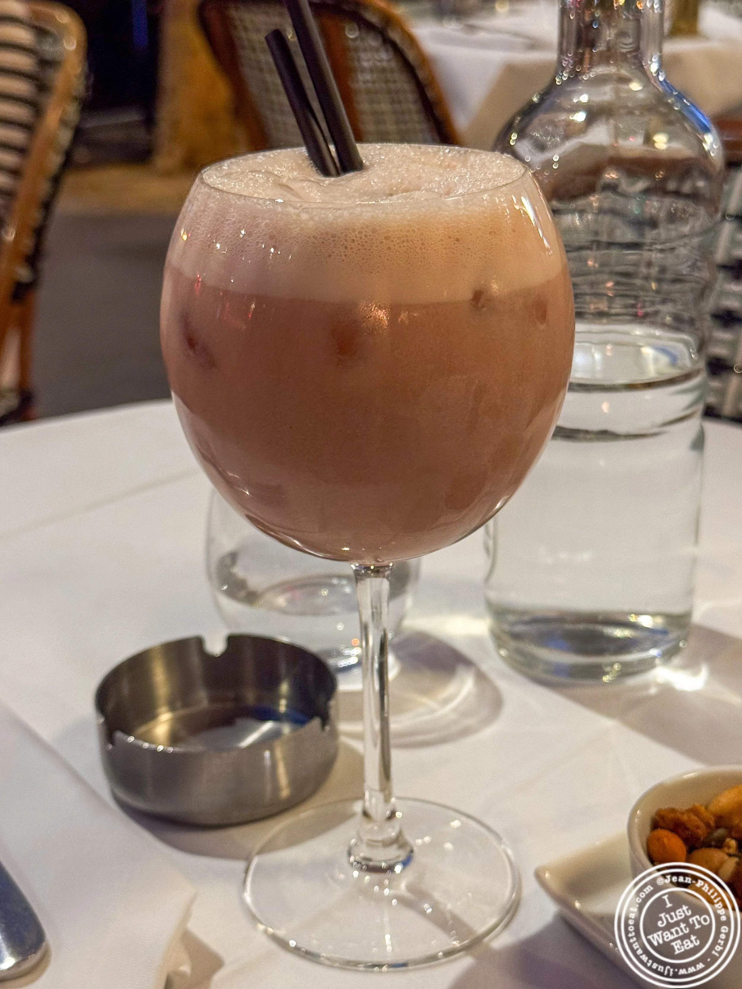 Le Frenchy mocktail at Café des Ternes, Paris, France