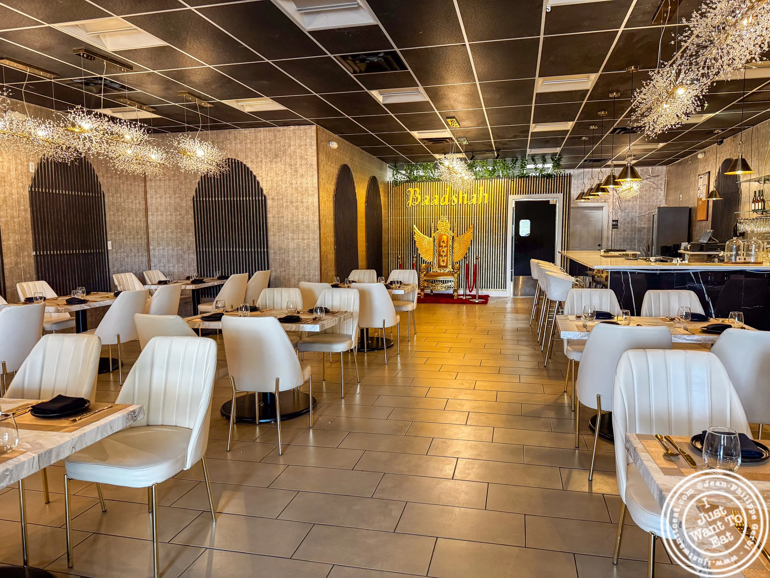 dining room at Baadshah indian restaurant Freehold, NJ