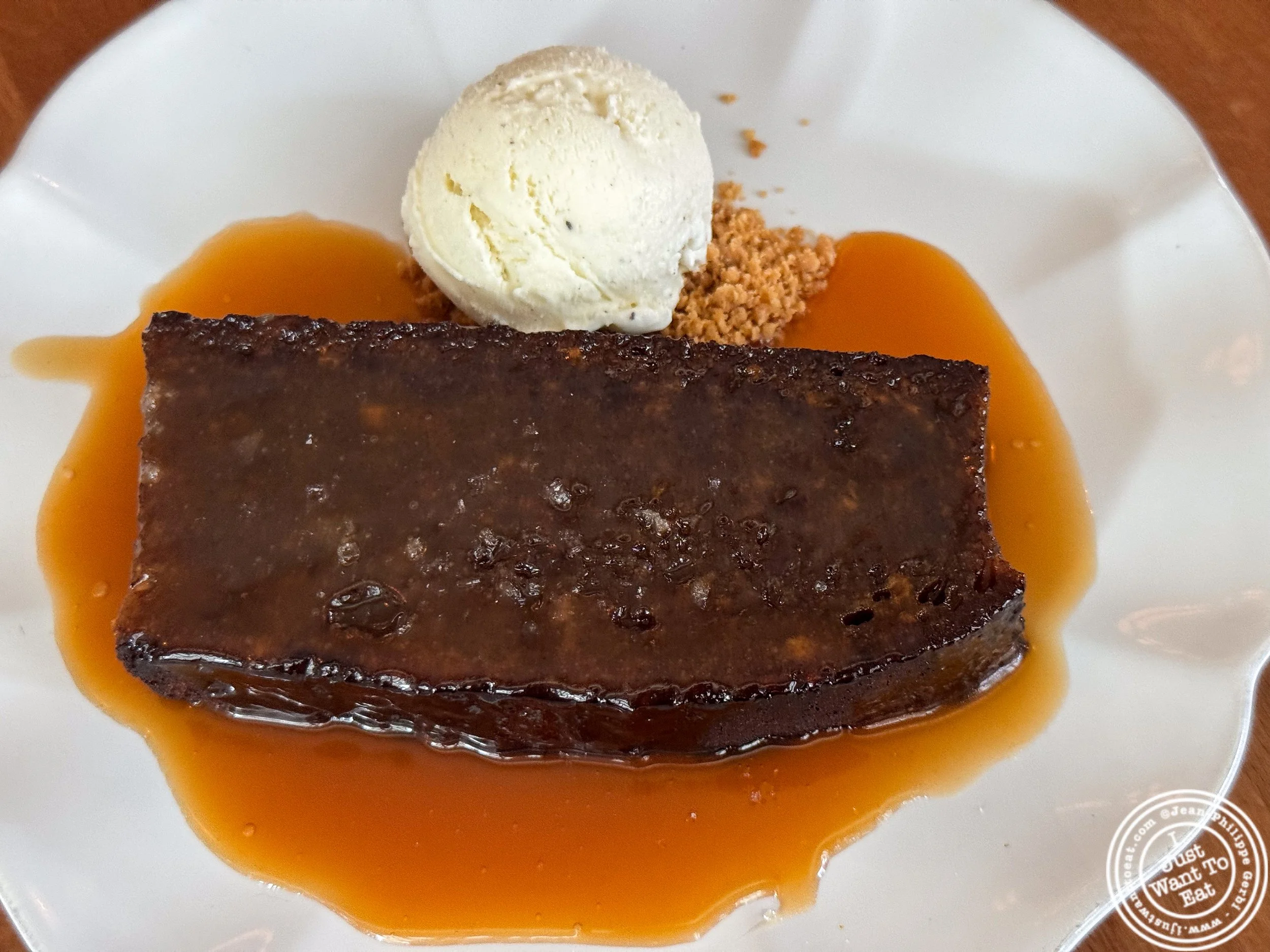Sticky toffee pudding at Viv & Jules in Hoboken, NJ