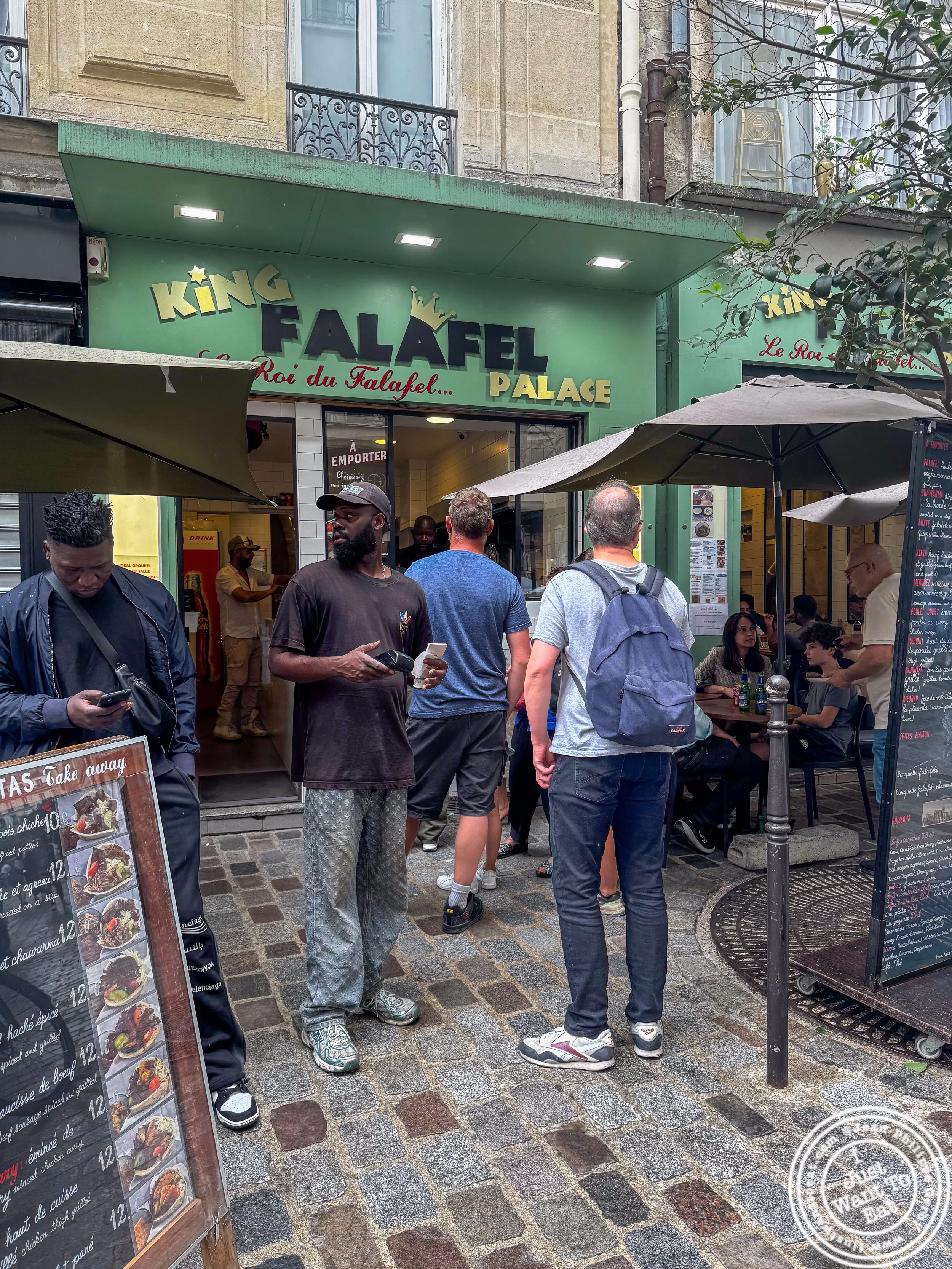 Front of King falafel palace / Le Roi du Falafel rue des rosiers Paris, France