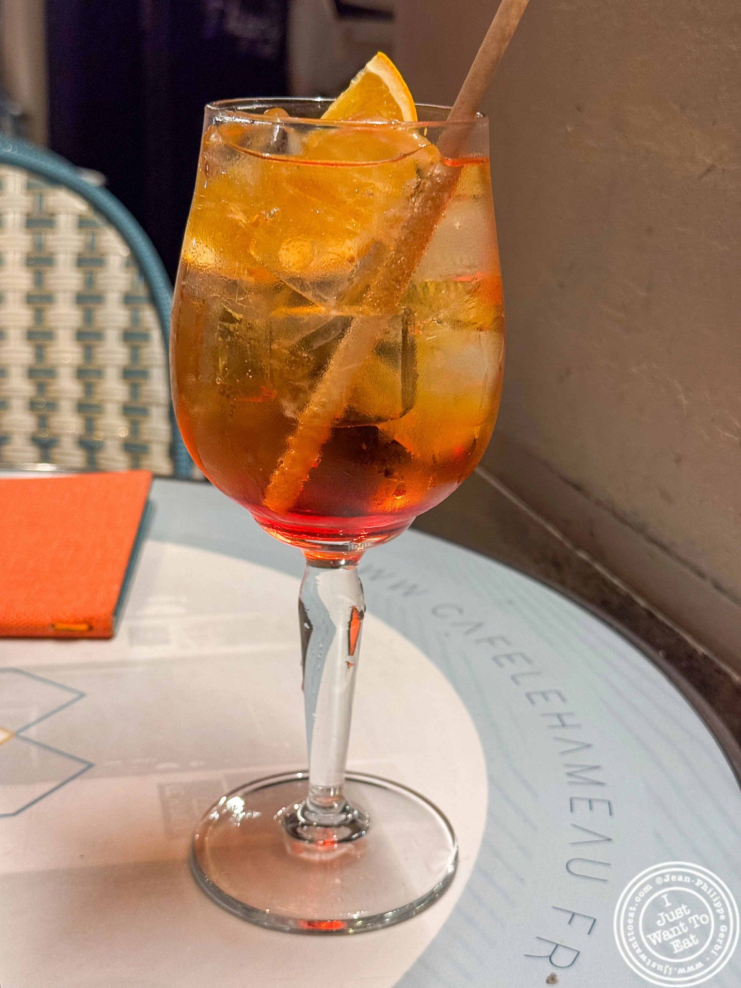 Virgin Spritz at Le Hameau in Paris