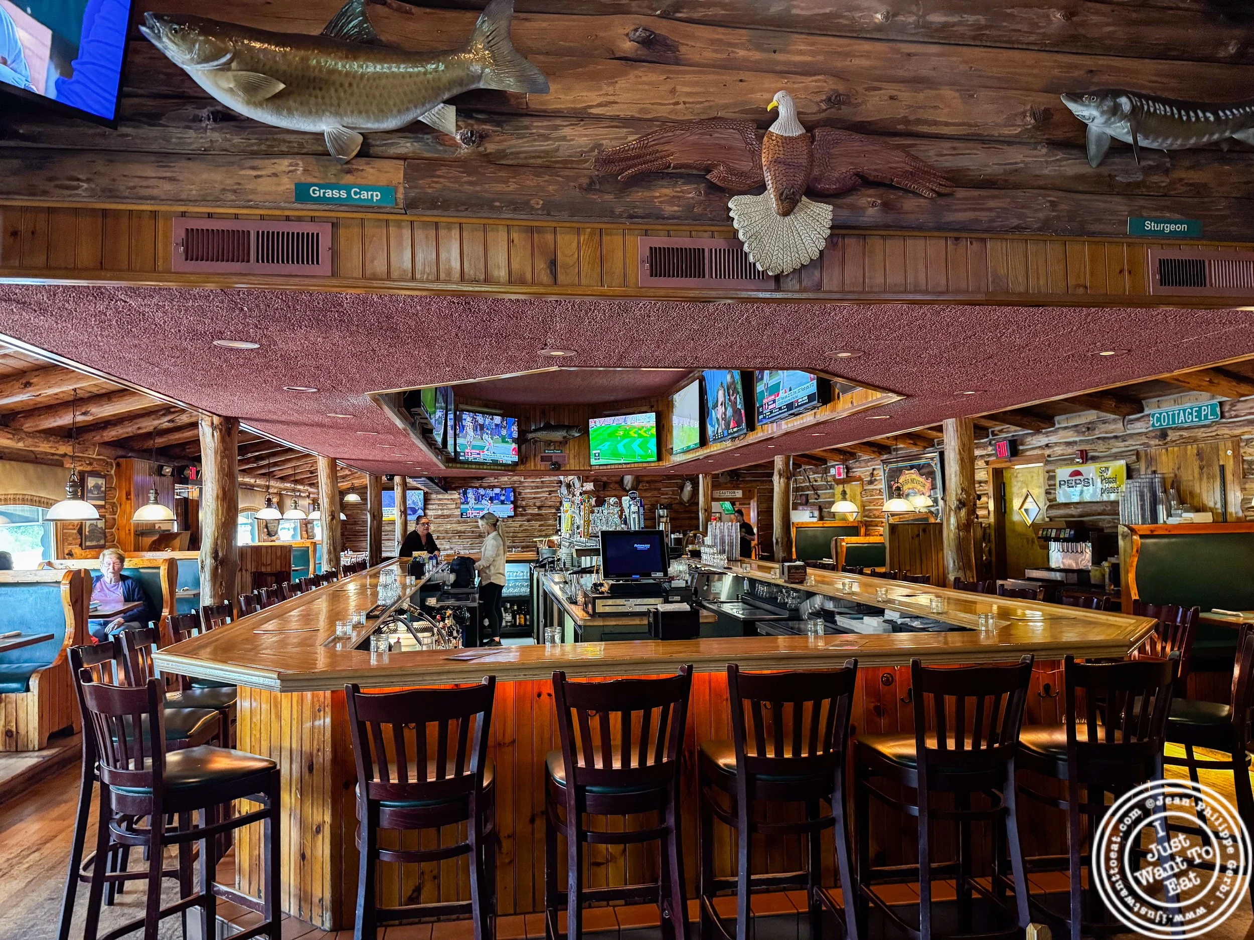 Bar at The Cabin Restaurant in Freehold, NJ