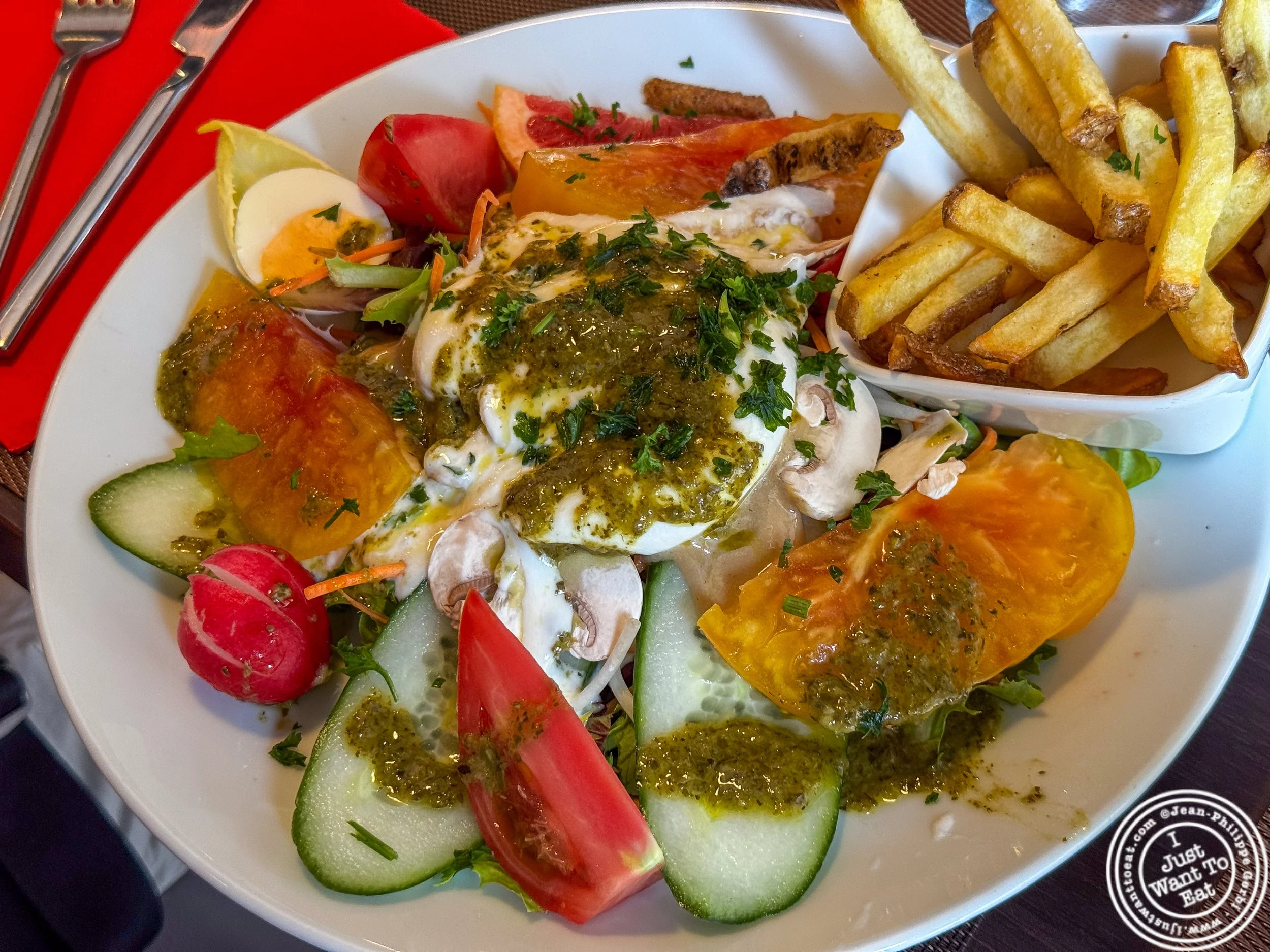 Italian salad at Le Beaulieu in Grenoble, France