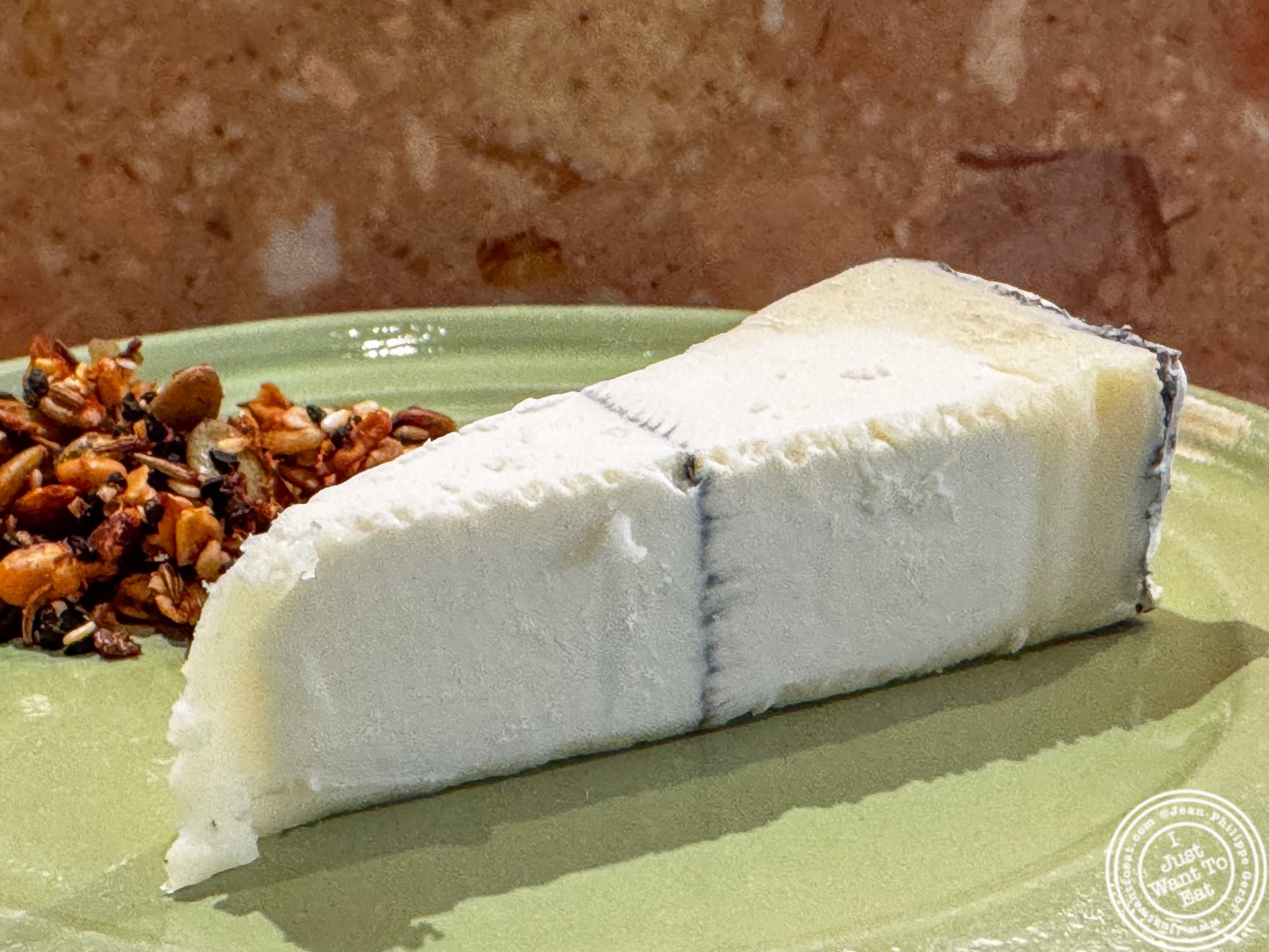 Humboldt Fog cheese at Pick & cheese in Shaver Hall, NYC