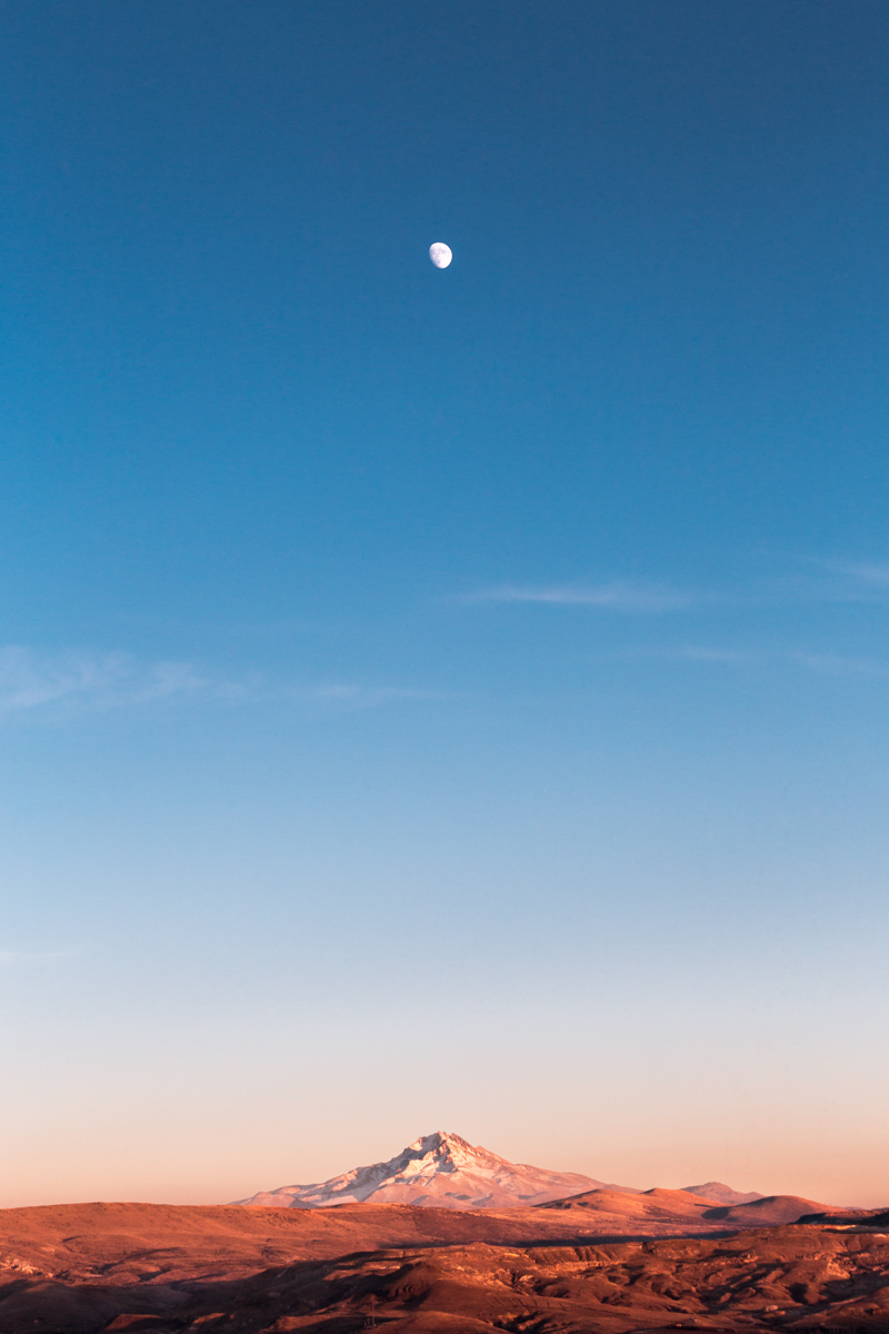 Mount Erciyes Moonrise.jpg