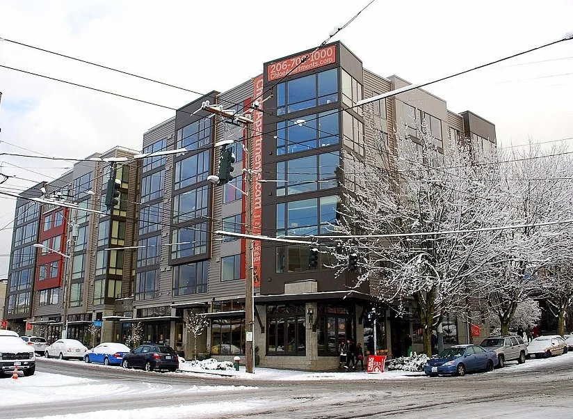 Chloe Apartments