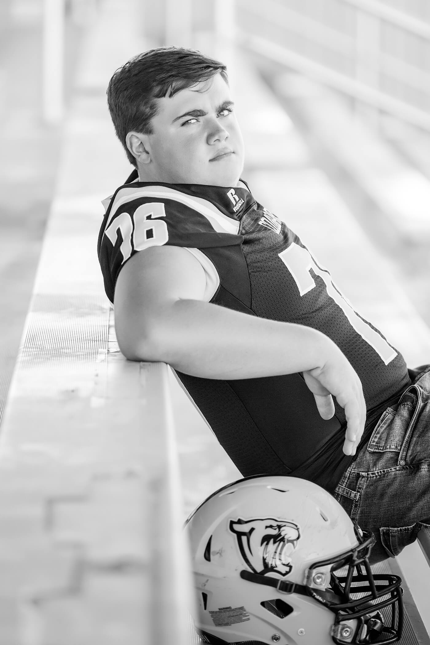 cascade football senior pictures (2).jpg