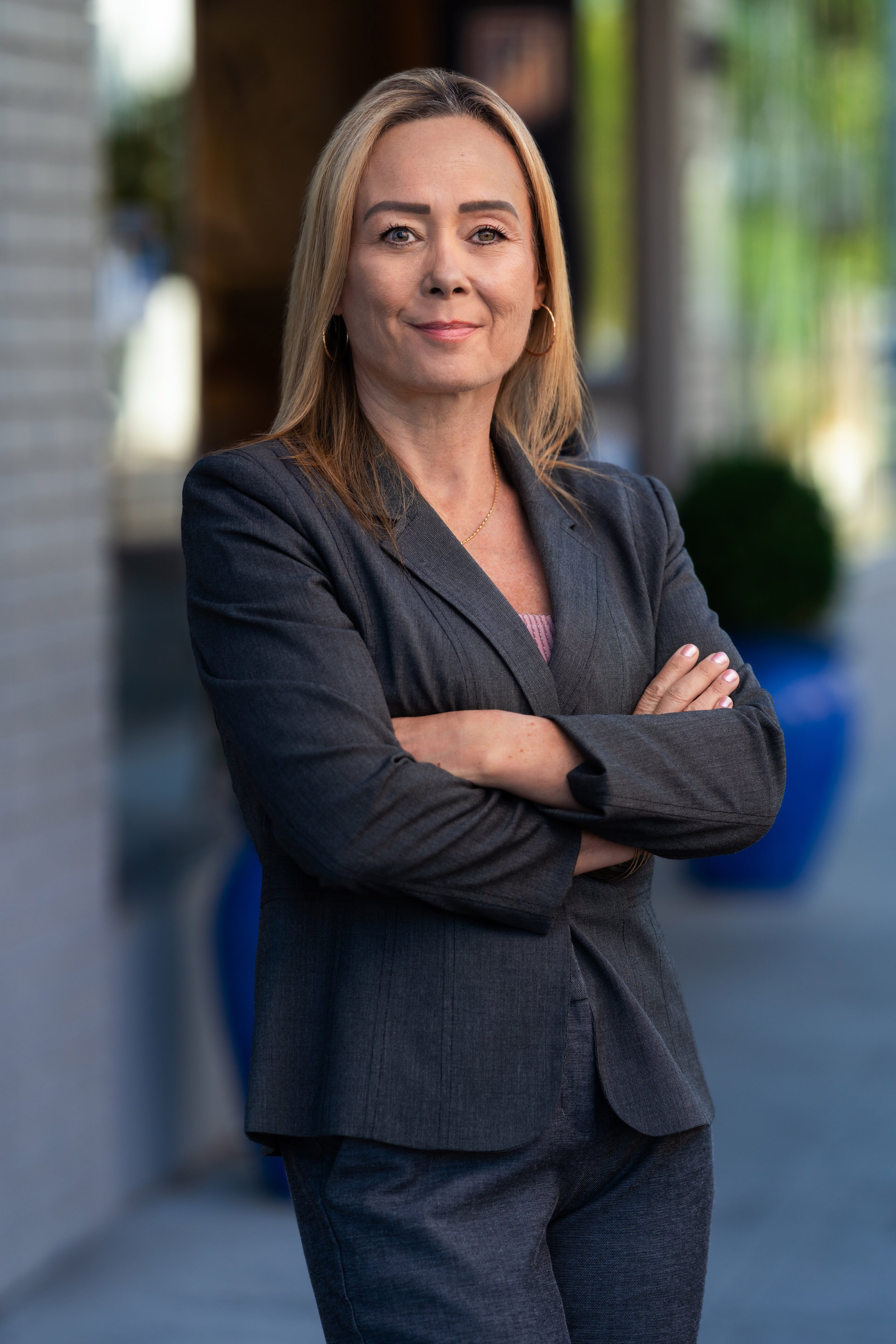 salem oregon business woman headshot executive pictures.jpg