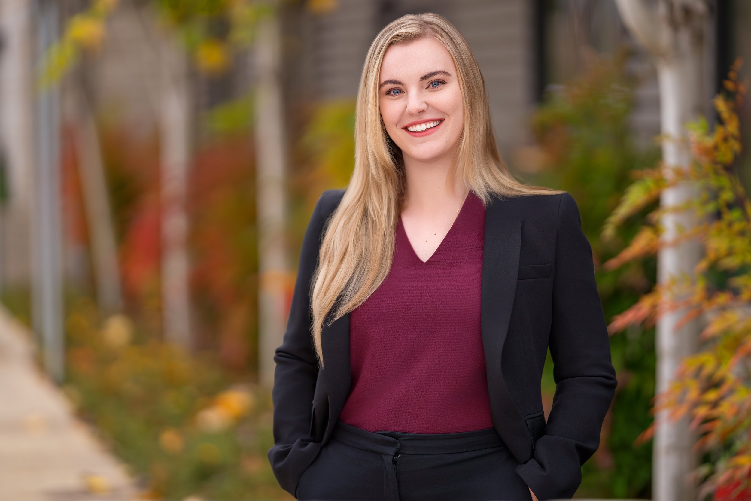 albany oregon headshots photography professional lawyer outdoor pictures.jpg