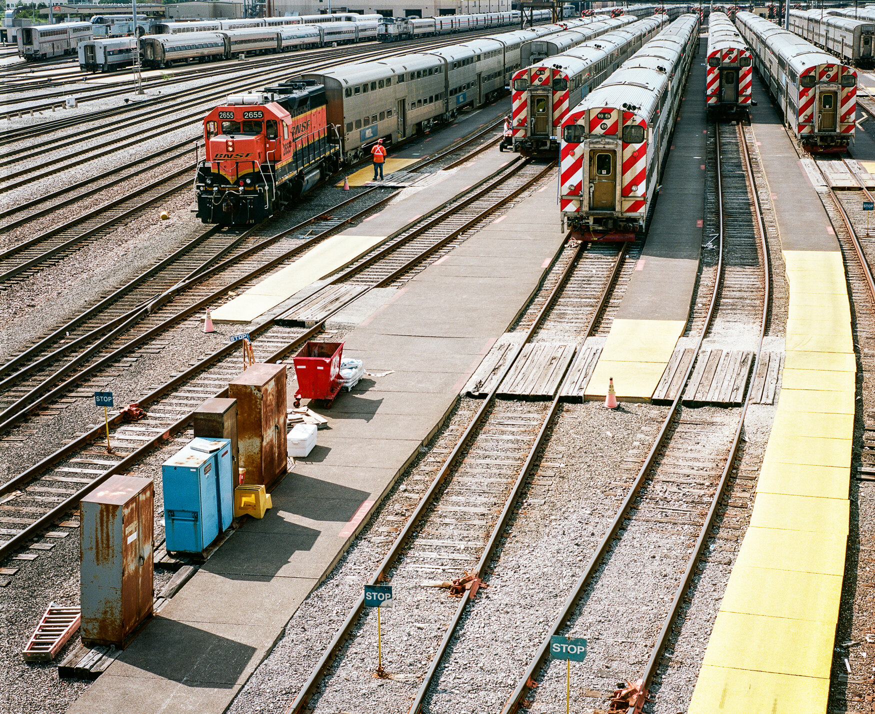 2020_Illinois_Chicago_Metra_Trains_RJS_000043040006.jpg