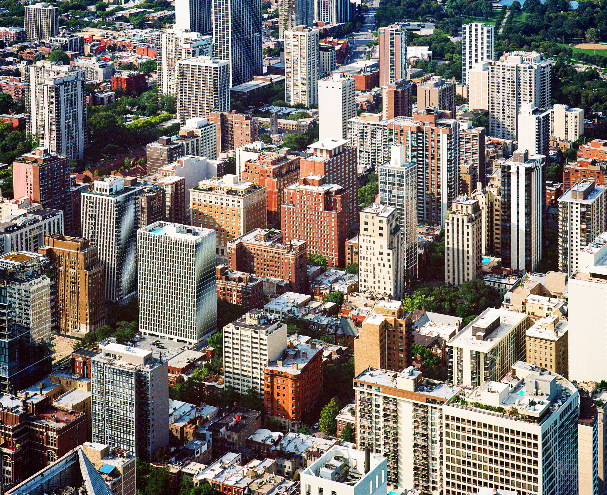 Illinois_Chicago_Aerial_Cityscape_000083950008.jpg