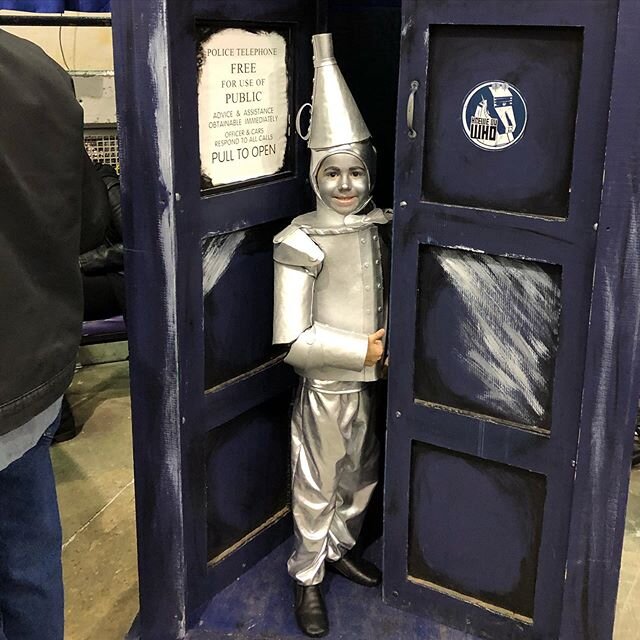 Absolutely the best #costume of the day #tinman #awesome #cosplay mashup between #wizardofoz  and #drwho this little guy nailed it @pensacolapensacon