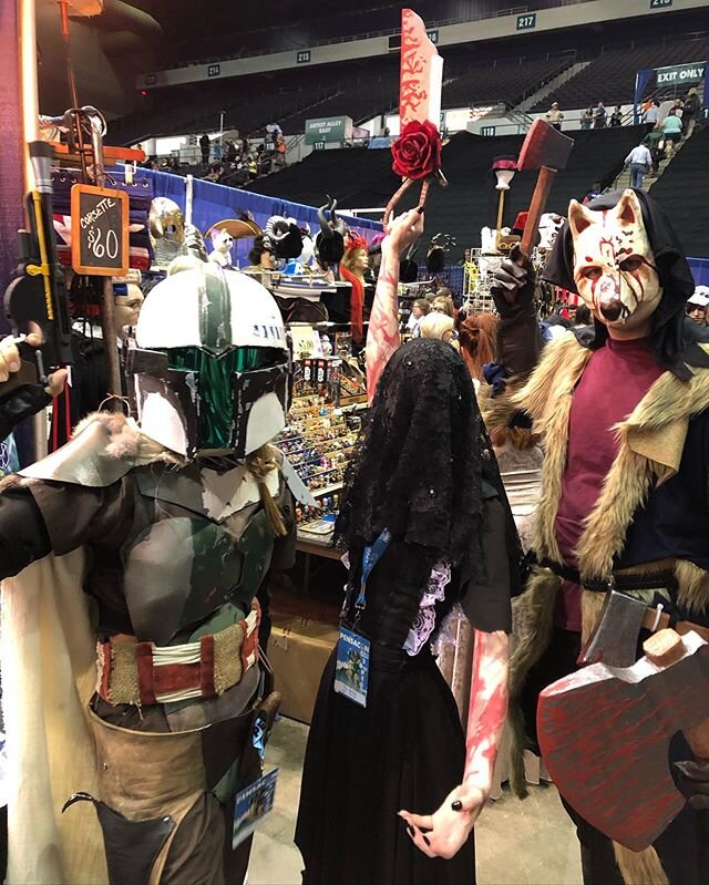 I don&rsquo;t know who these characters are  but they are a bit scary #cosplay #starwars #pensacon #pensacon2020 @pensacolapensacon