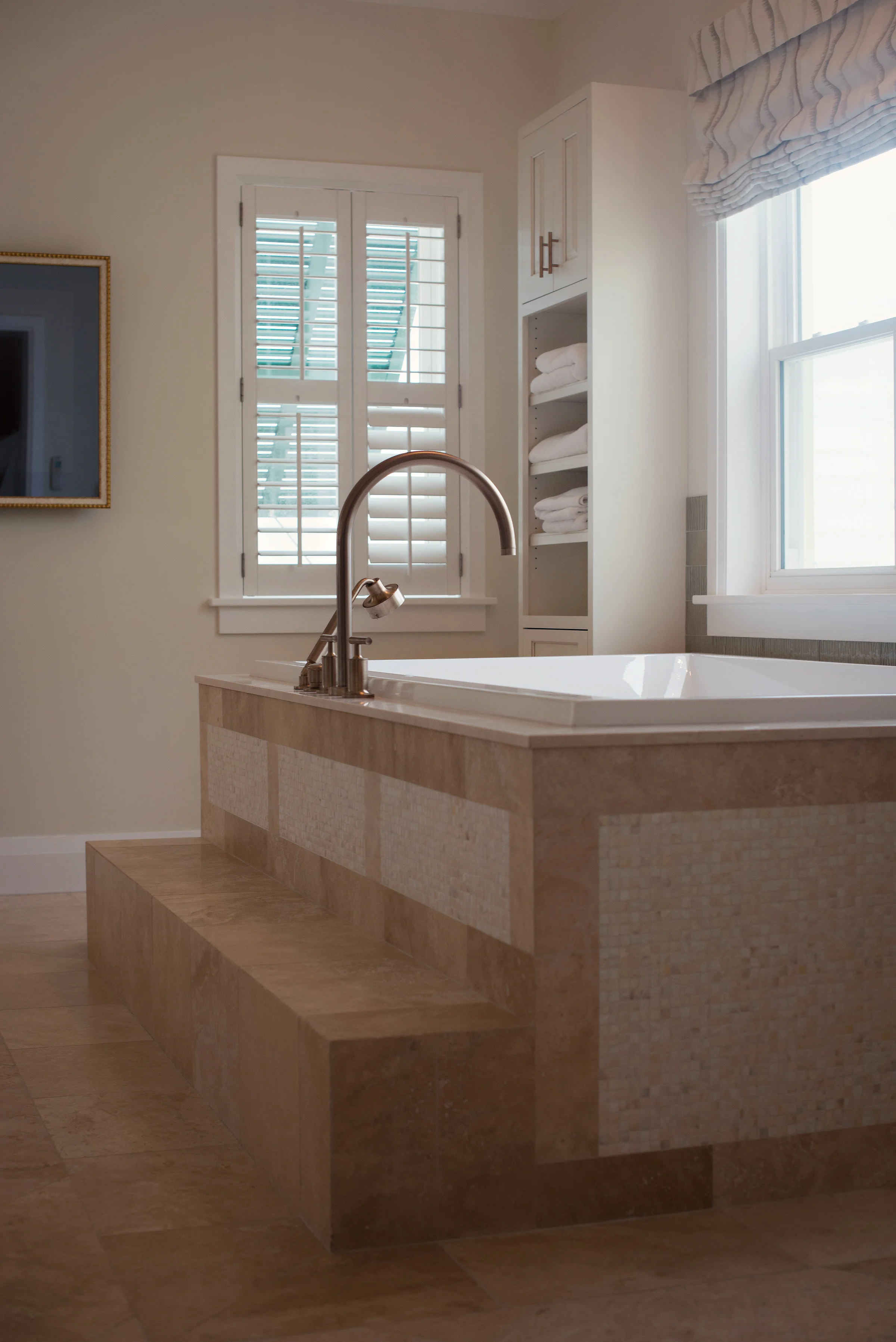 Designs for Living 225.jpg