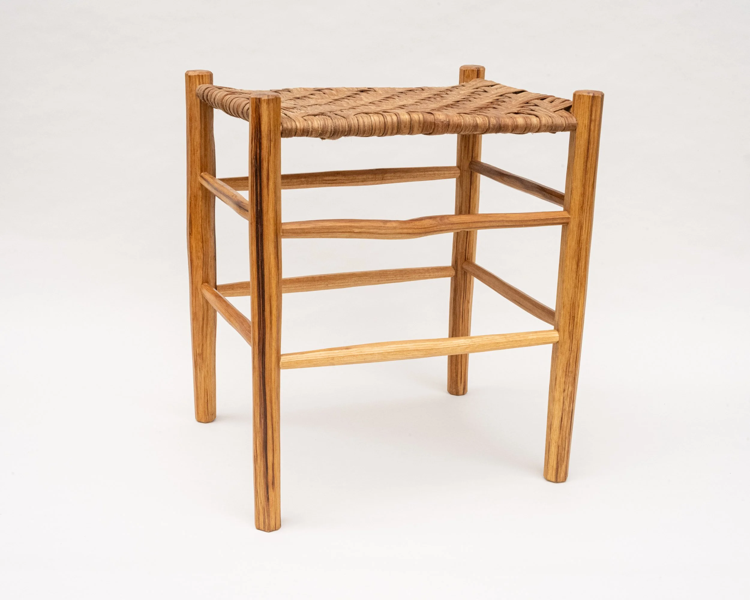 Forward House 
Hickory, 12-rung; octagonal posts and rungs 
Overall dimensions: 19 3/4" H × 17" W × 13" D