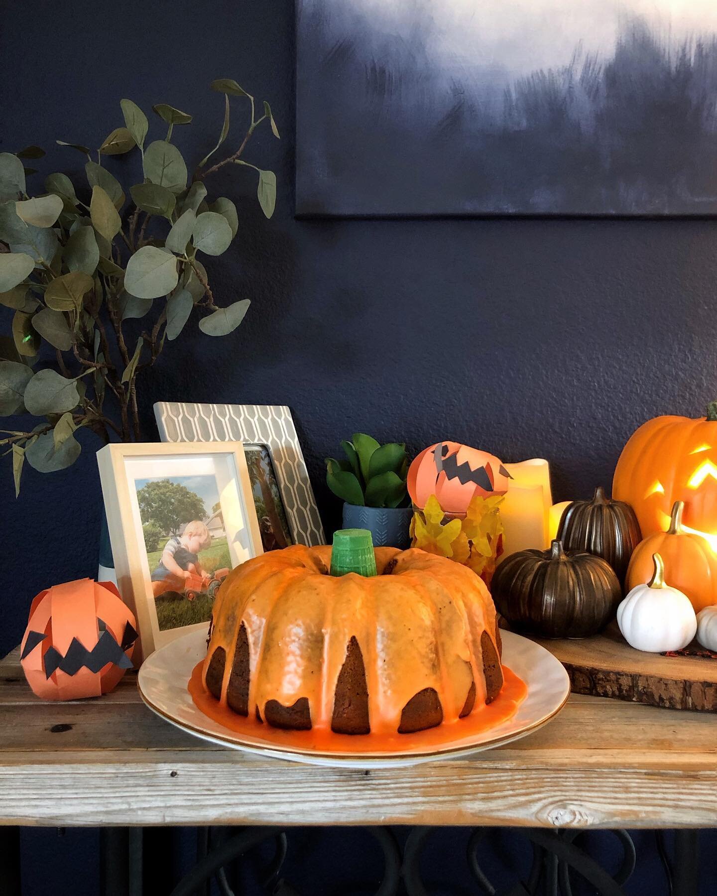 It might look a little different this year, but Halloween is still VERY MUCH ON for 2020. Over here, we&rsquo;re celebrating a day early with a pumpkin spice cake! What are you up to? 🎃🎃🎃