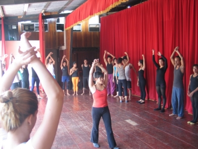Jennifer teaching in Diriamba.