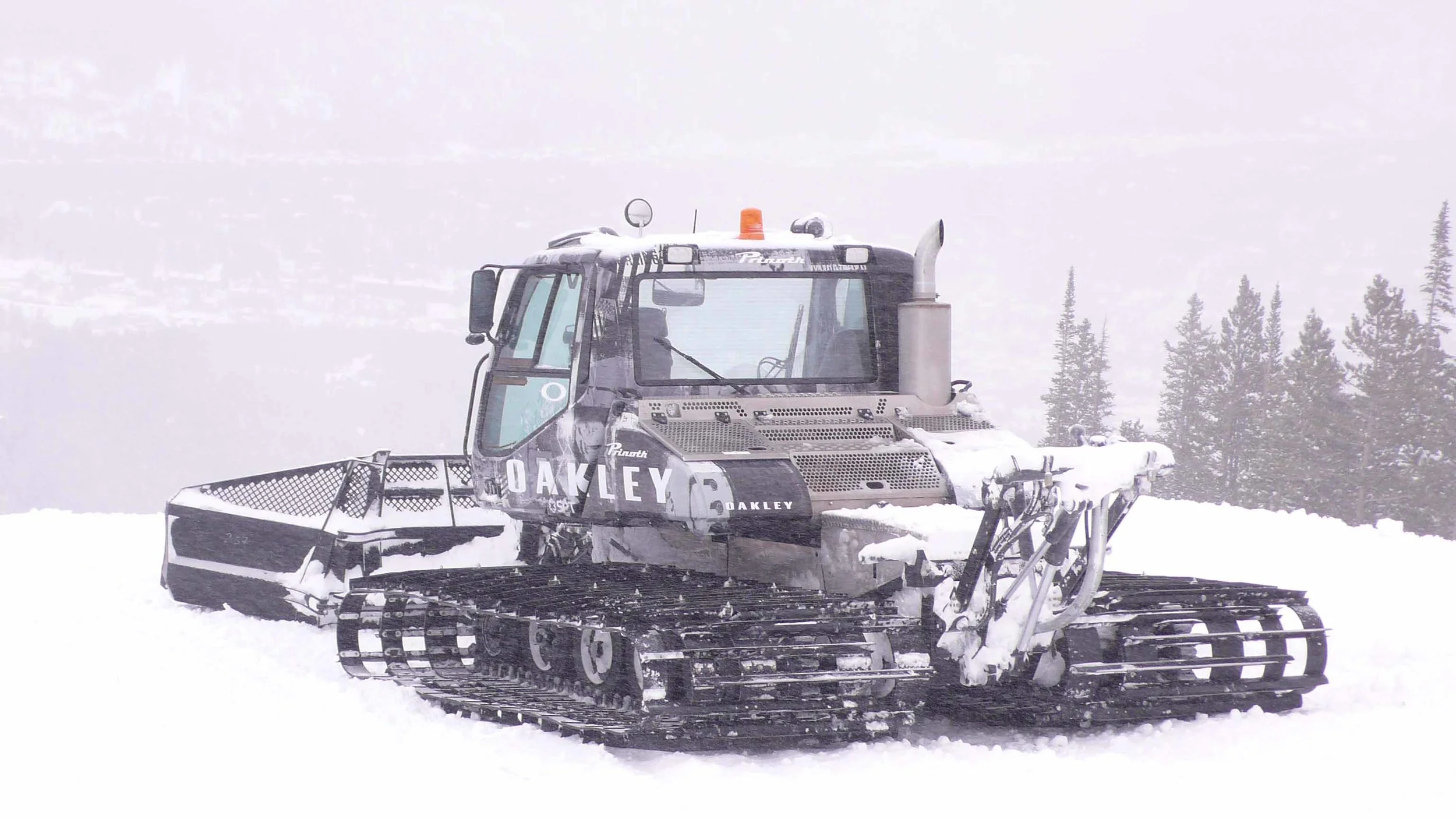 Marketing Media campaign for Oakley Snowcats